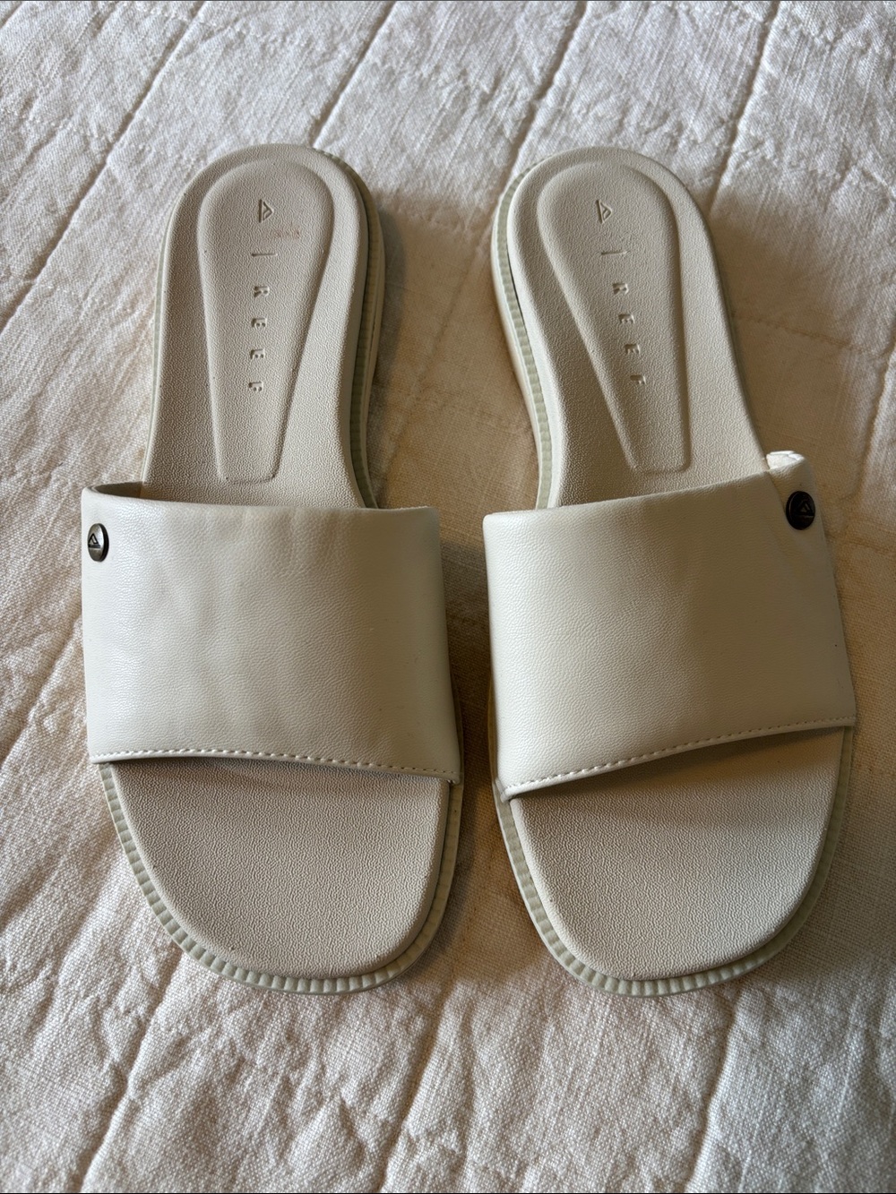 REEF Cream Slide Sandals – Women's Slip-On Comfort